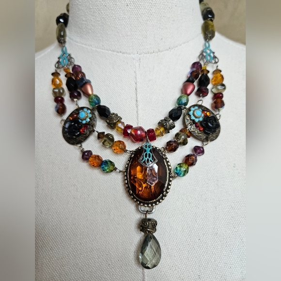 Beaded Pendant Jeweled Adjustable Necklace - Picture 2 of 6